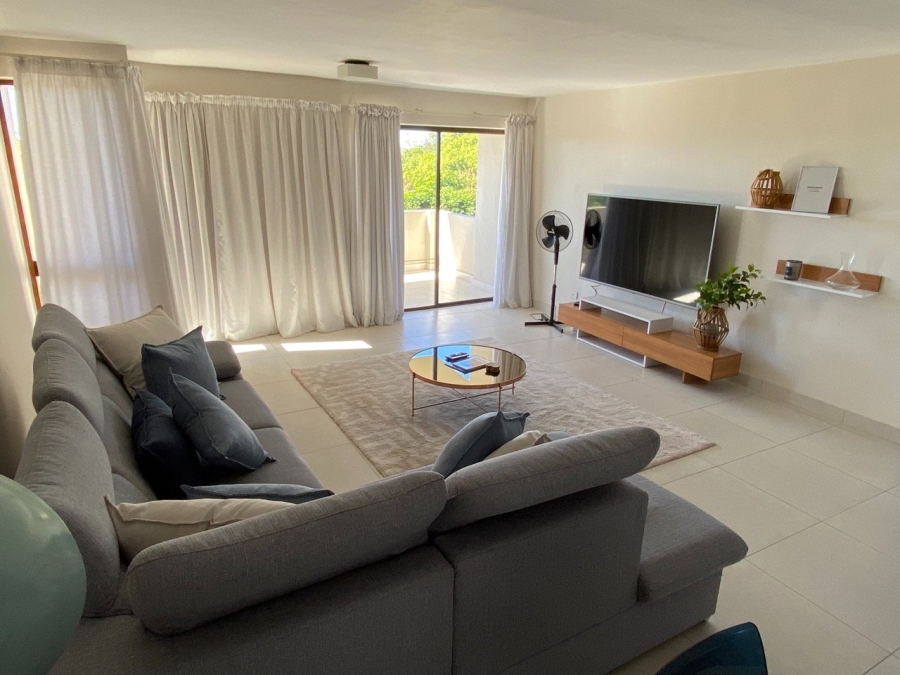To Let 4 Bedroom Property for Rent in Bowtie Western Cape